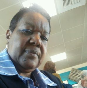 Meet your Posher, Gloria